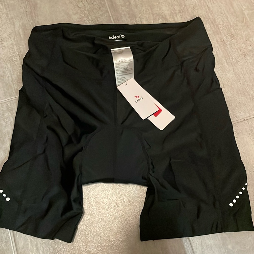 Women’s XL ballad Cycle shorts NEW